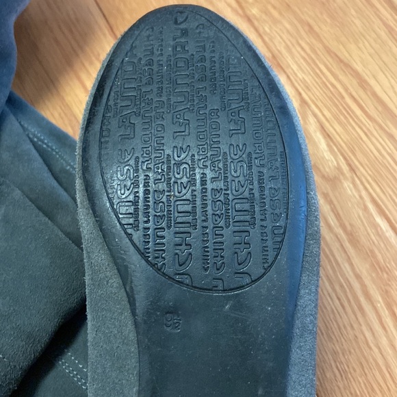 Gray Chinese Laundry tall boots in good condition. Size 9.5 - Picture 5 of 5